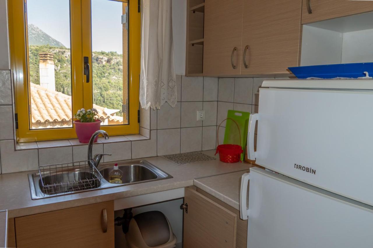 Apartmán Trisilio Kardamyli Exteriér fotografie